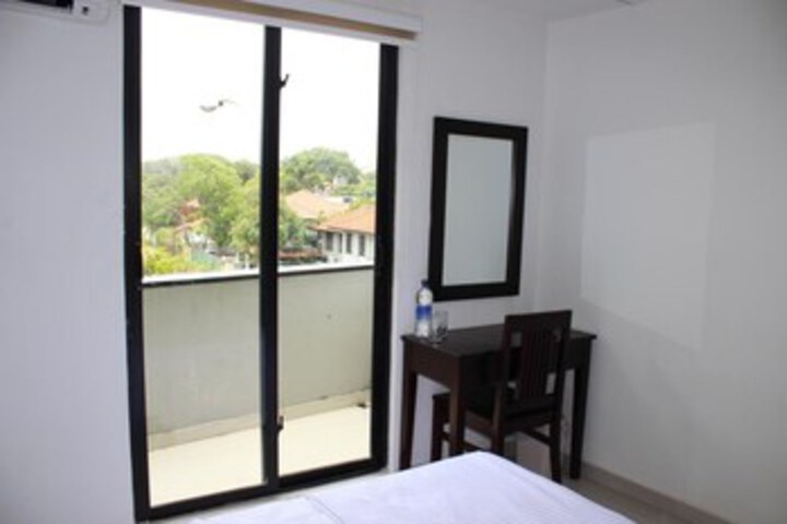 Room 12 of 13