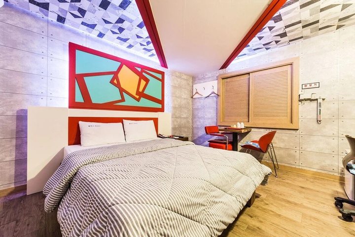 Room 42 of 42