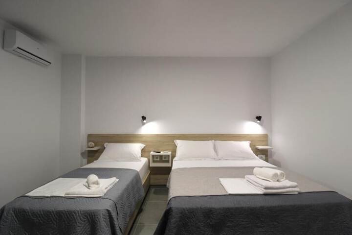Room 10 of 86