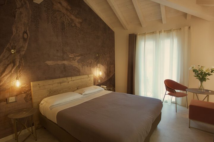 Room 21 of 44