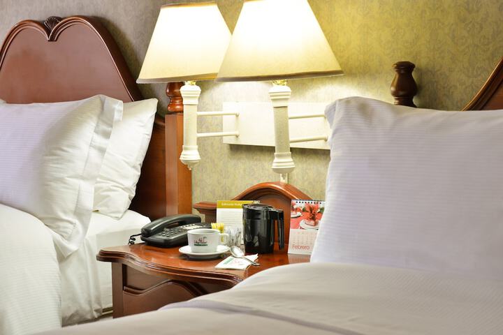 Room 5 of 41