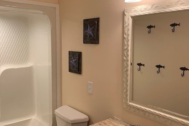 Room 17 of 33