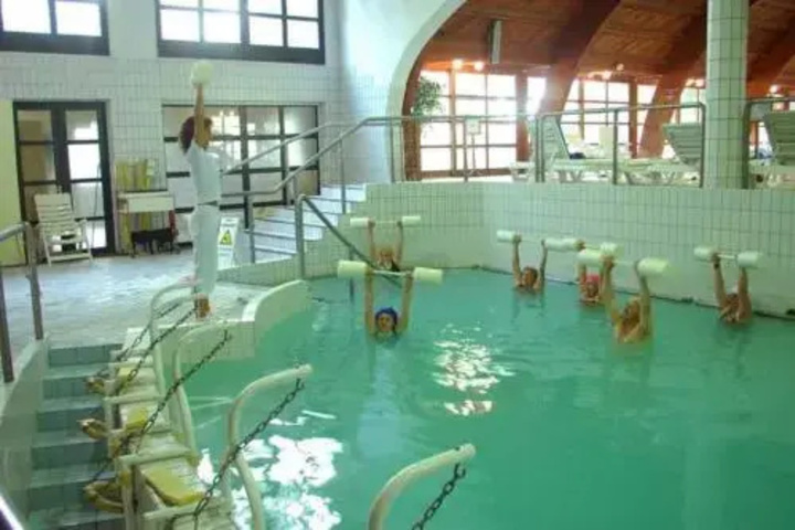 Pool 5 of 9