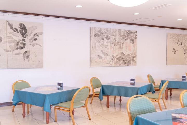Dining Photos