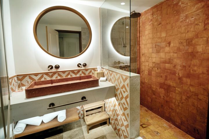 Bathroom Interior Photo