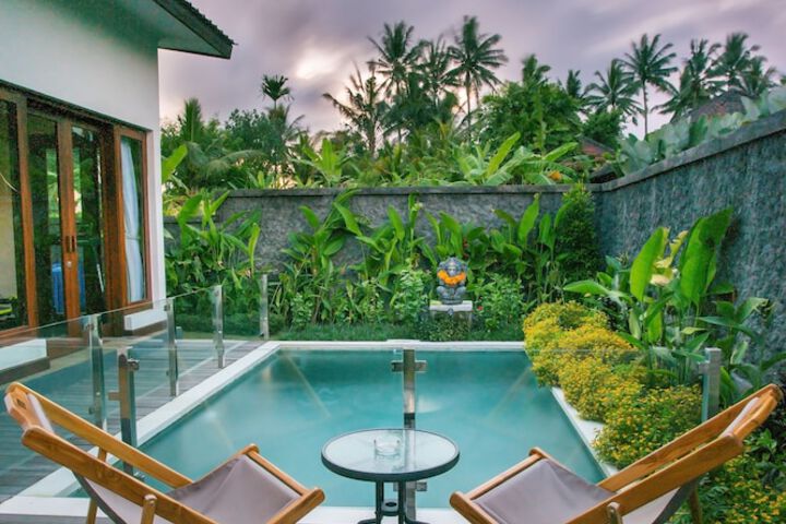 Pool 39 of 113