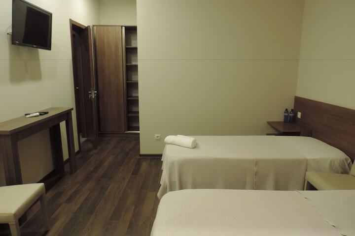 Room 5 of 78