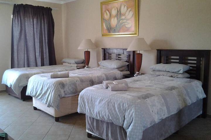 Room 10 of 46