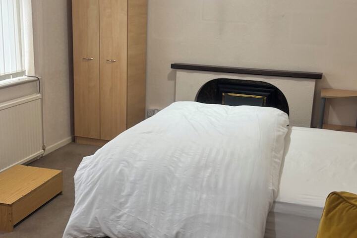Room 36 of 40