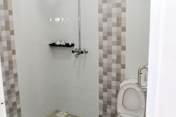 Room 11 of 21