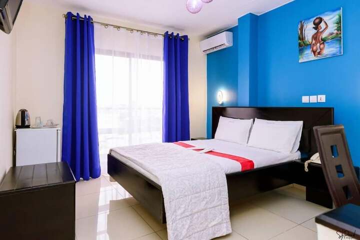 Room 6 of 29