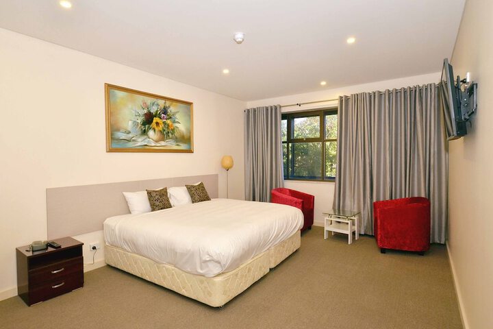 Room 3 of 21