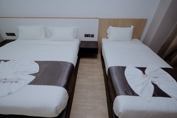Room 8 of 8