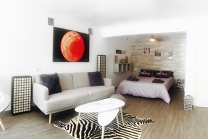 Room 8 of 22