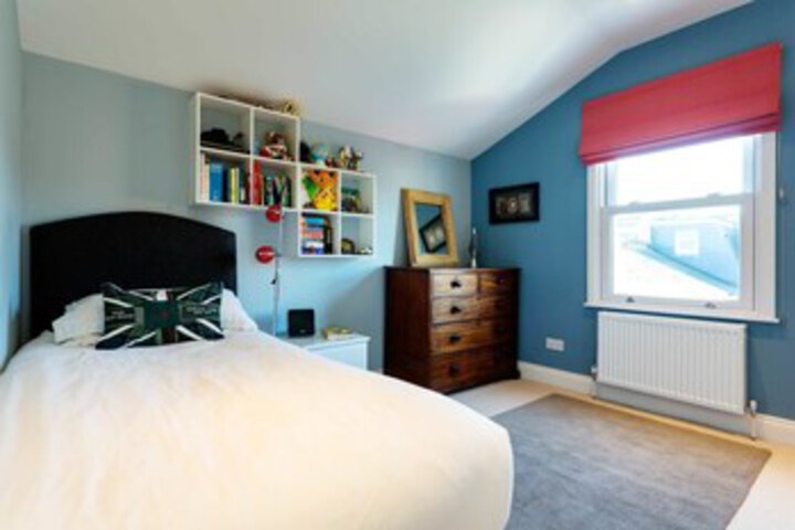 Room 18 of 33