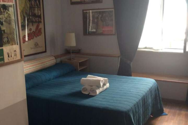 Room 17 of 39