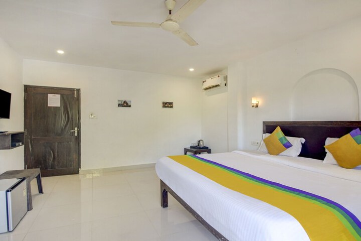 Room 20 of 37