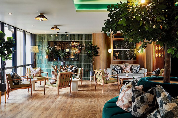 Guest Lobby