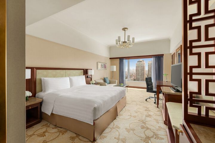 Room 17 of 79