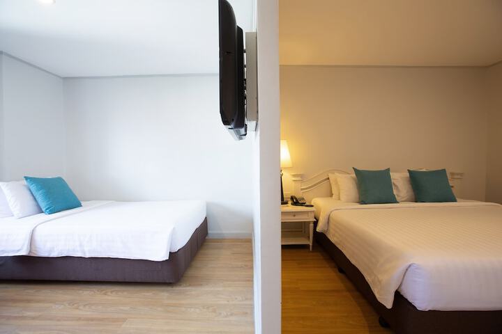 Room 10 of 61