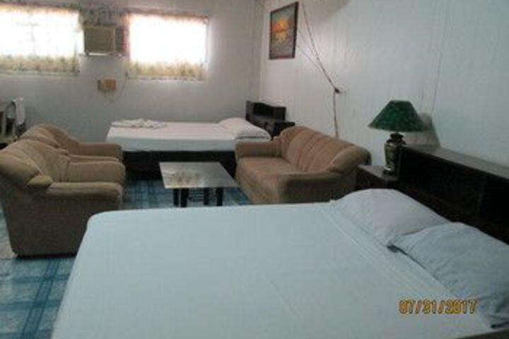 Room 11 of 30
