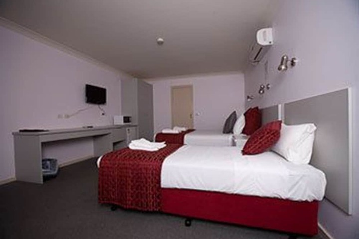 Room 7 of 31