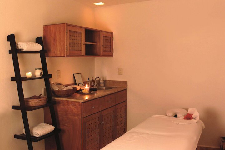 Room 16 of 69