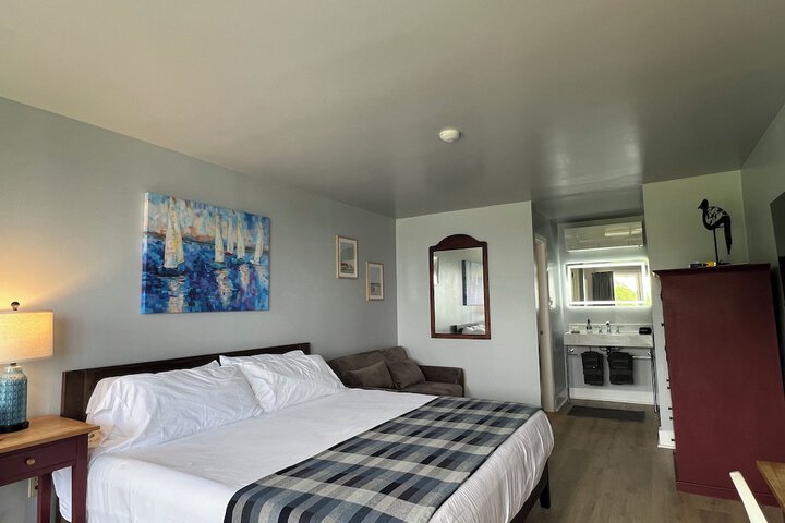 Room 55 of 182