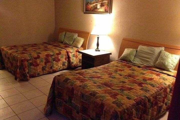 Room 3 of 10