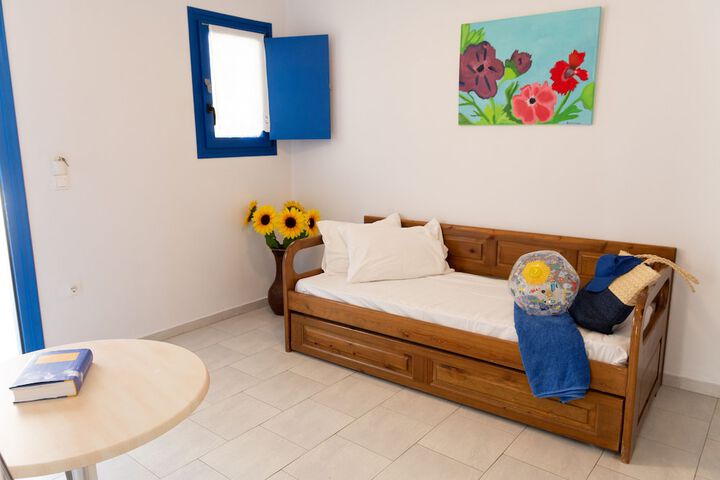 Room 106 of 210