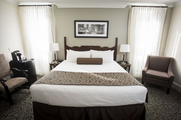 Room 34 of 140