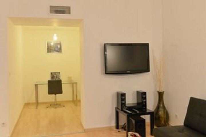 Room 12 of 22