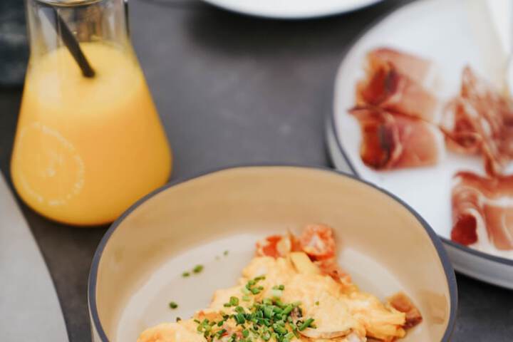 Breakfast/Coffee Service 104 of 113