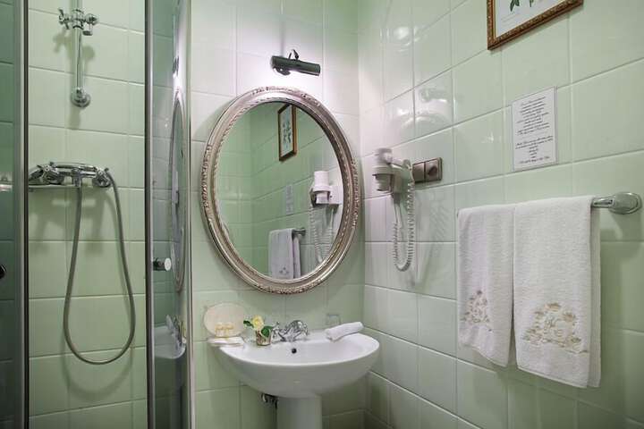 Clean Restrooms