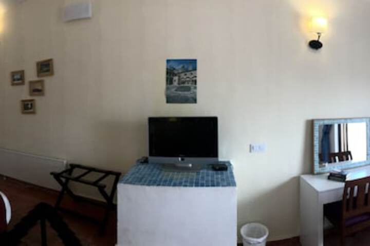 Room 35 of 138