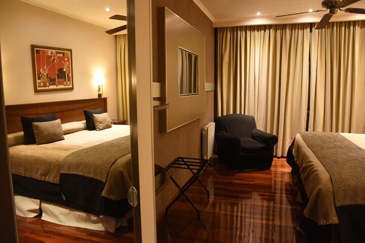 Room 35 of 93