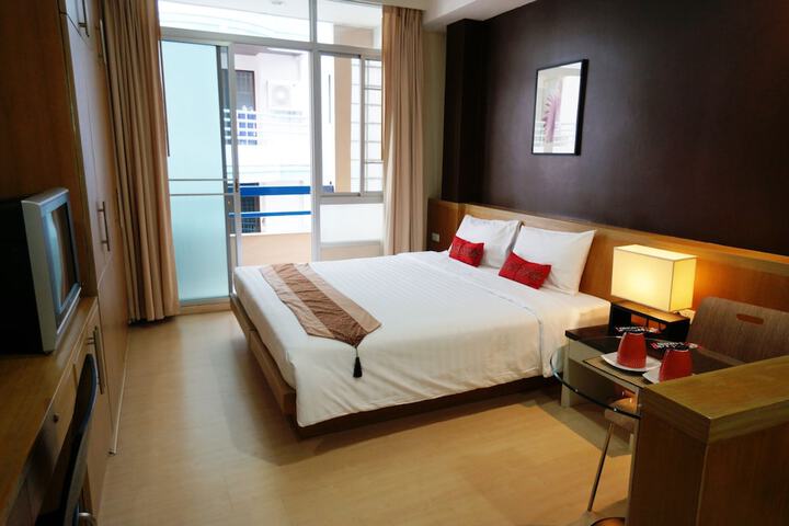 Room 12 of 88