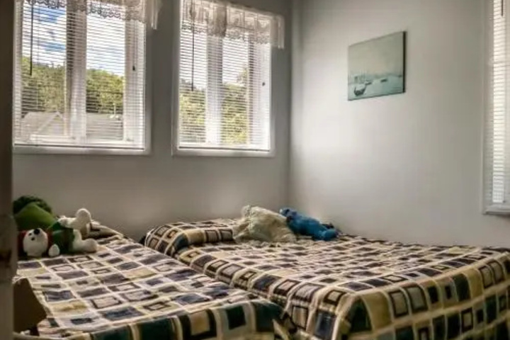 Room 2 of 4