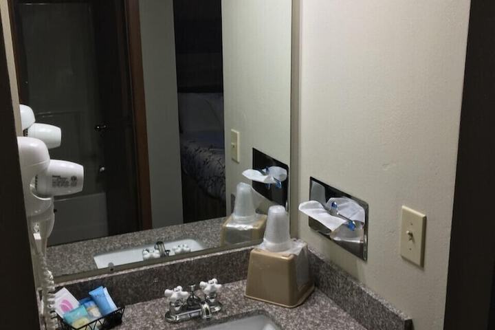Room 58 of 79