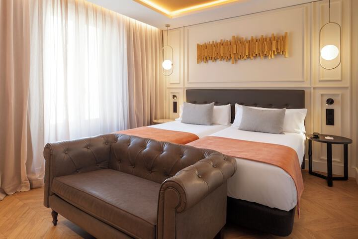 Room 16 of 62