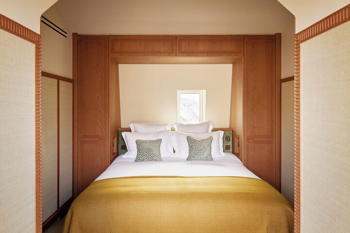 Room 17 of 71