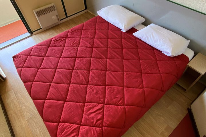 Room 9 of 49