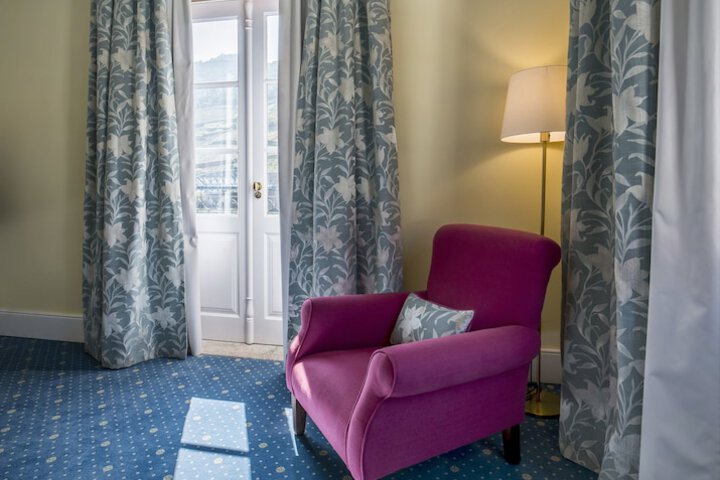 Room 4 of 110