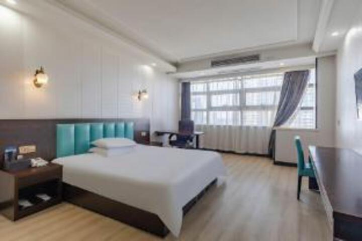 Room 21 of 23