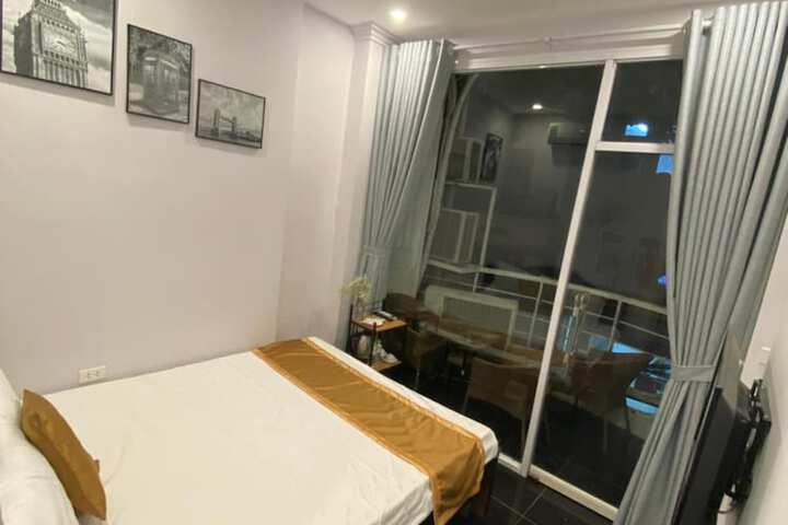 Room 21 of 57