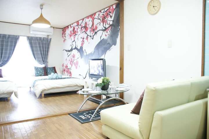 Room 6 of 23