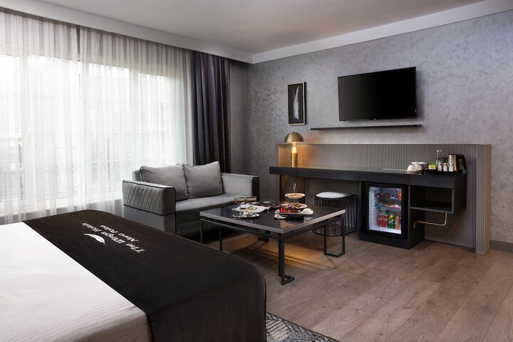 Room 19 of 52