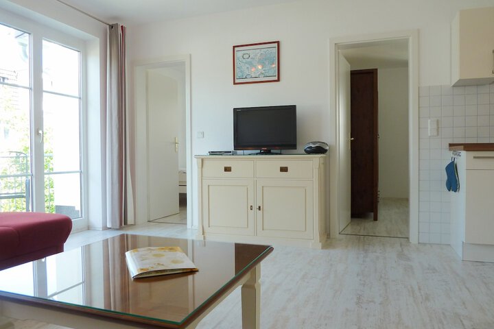 Room 40 of 77