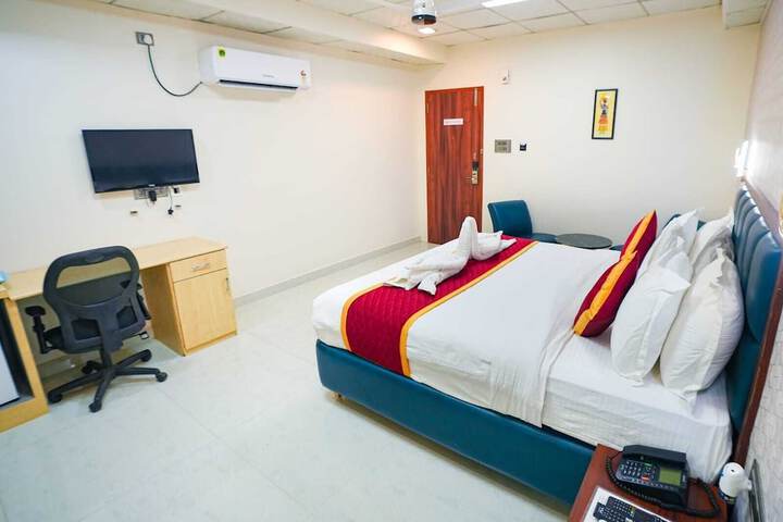 Room 3 of 17
