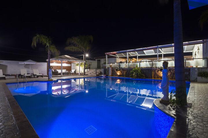 Pool 22 of 50
